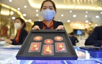 Sau ngày Thần tài, giá vàng trong nước tụt về sát 56 triệu đồng/lượng