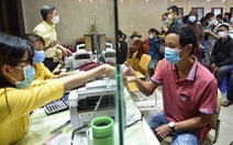 Ngày vía Thần tài lạ, giá vàng không nhảy nhót, người mua đúng nghĩa "lấy hên"