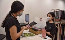Khách hàng và doanh nghiệp cùng chuyển đổi