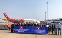 Vietjet vận chuyển miễn phí vắc xin COVID-19 Việt Nam tặng Lào