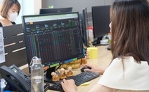Bộ trưởng yêu cầu HoSE khẩn trương báo cáo nguyên nhân sự cố "đơ nghẽn"