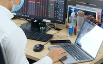 Chứng khoán hôm nay lao dốc, hơn 1,12 tỉ USD "sang tay"